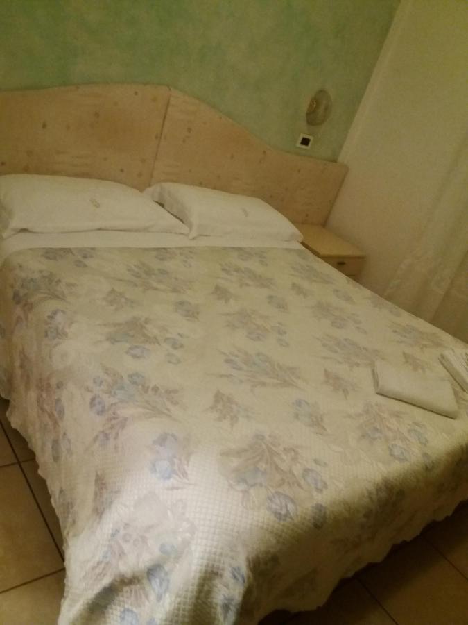 Hotel Fatima Rimini Extérieur photo